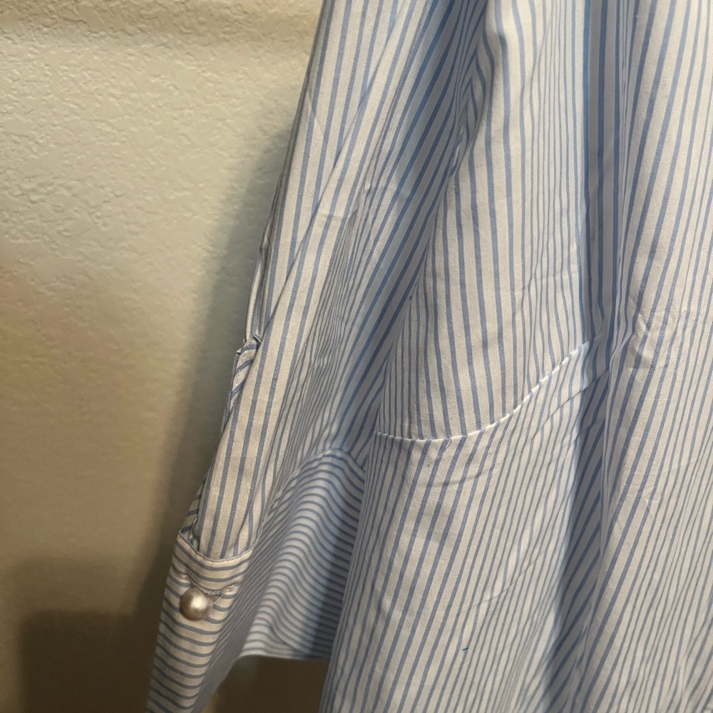 Who what wear blue striped button up - Picture 4 of 5